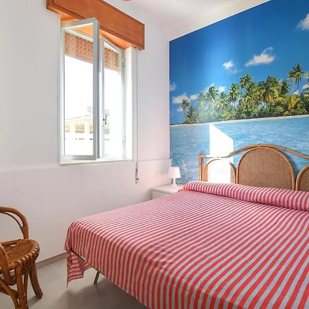 Lovely In With Jacuzzi Holiday home Marina di Modica